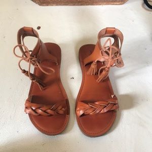 American Eagle sandals